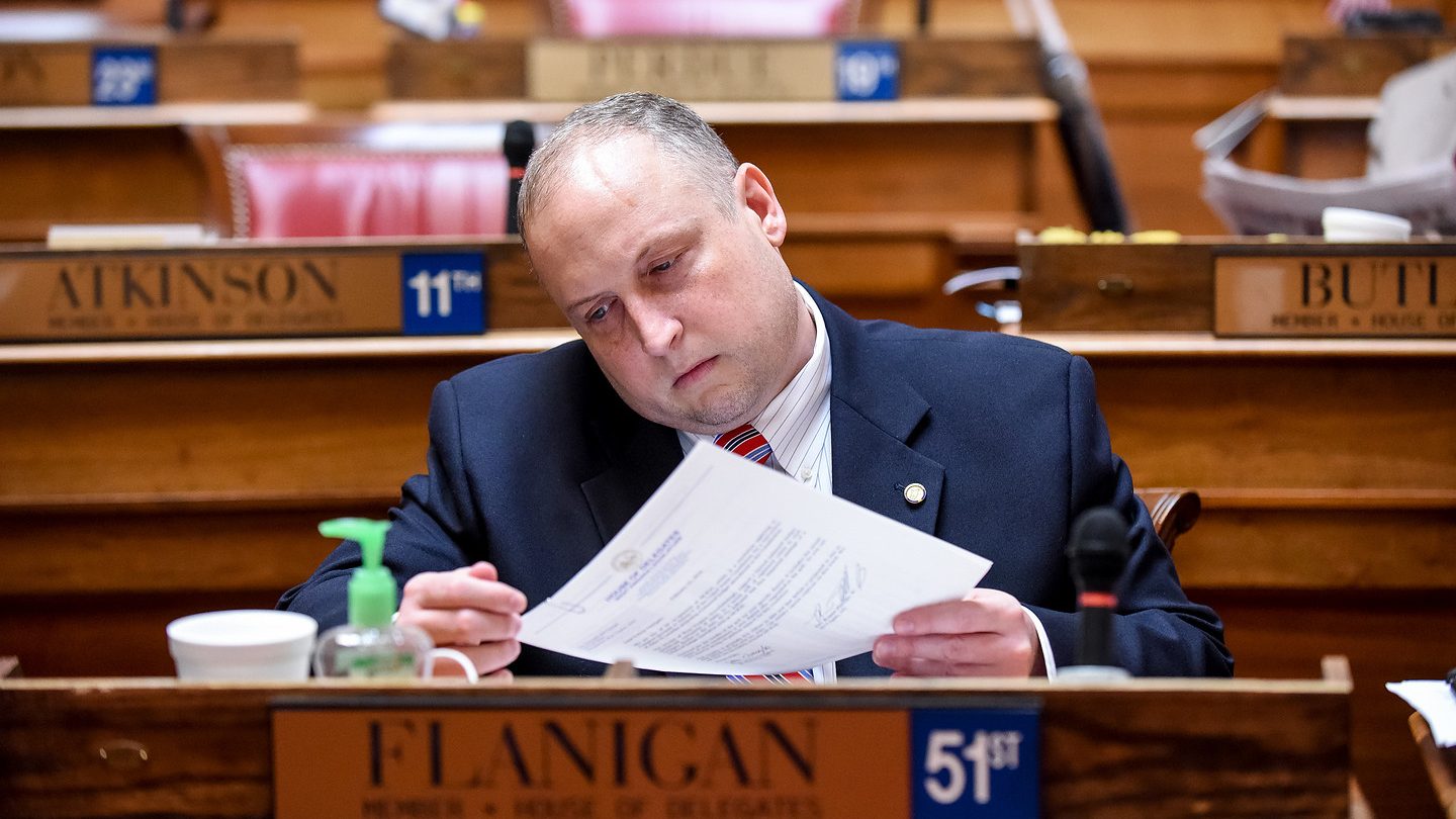 Legal Experts Say West Virginia Anti-Photoshop Bill Copies Unconstitutional California Law